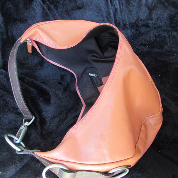 Cleo & Patel Handbag! A Beautiful Bag & Like New! - Picture 7 of 8